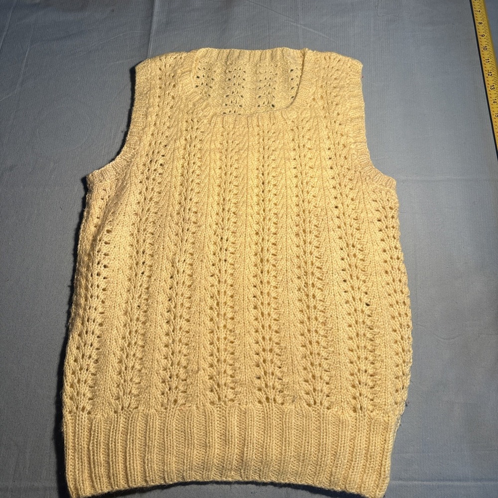 Unbranded Yellow Loose Knit Sweater Vest Women Medium Wool Blend Sleeveless Top
